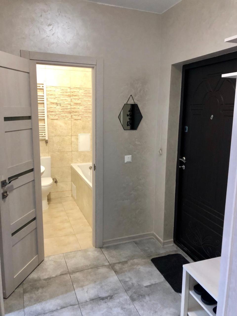 Apartment In Center Premium Ivano-Frankivsk Esterno foto